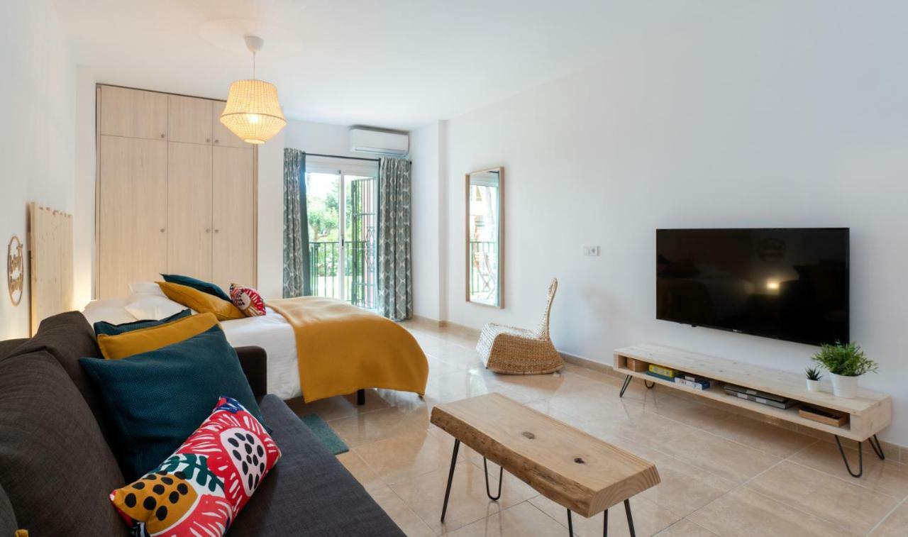Minerva Suites By Kaarina Benalmádena Dış mekan fotoğraf