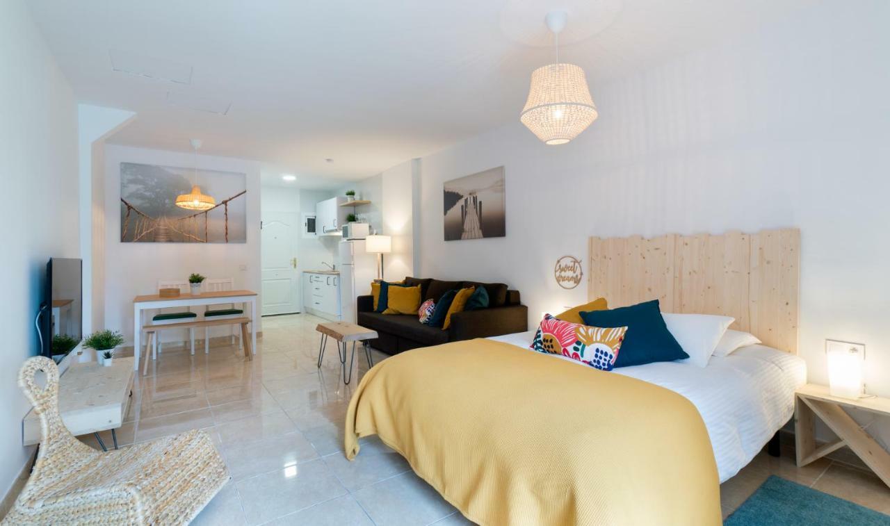Minerva Suites By Kaarina Benalmádena Dış mekan fotoğraf